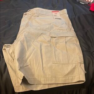 Men's Tan Cargo Shorts